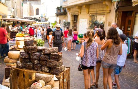 Marché d'Aubenas